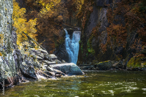 Korbu Waterfall at Lake Tel...