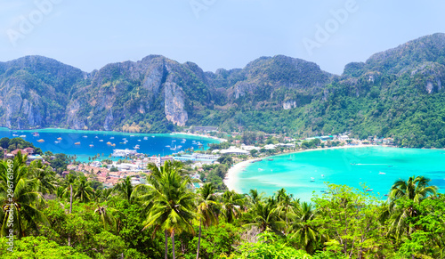 View of beautiful tropical Phi Phi island. © preto_perola
