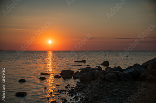 Fototapeta Naklejka Na Ścianę i Meble -  Sunset at the sea 1