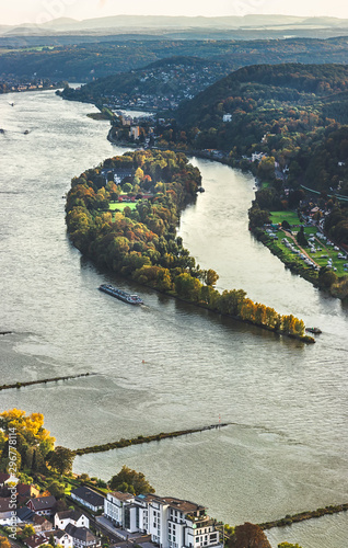 Tear-drop shaped Island of Nonnenwerth near Bonn 🌍