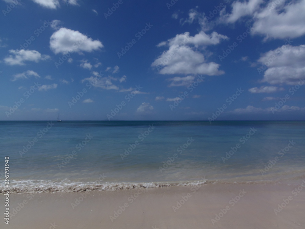 Paysage de Guadeloupe - Port Louis - sable, mer et ciel