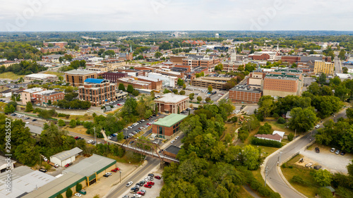 Obraz na płótnie Aerial View over the Buildings and Infrastructure in Clarksville Tennessee w salonie