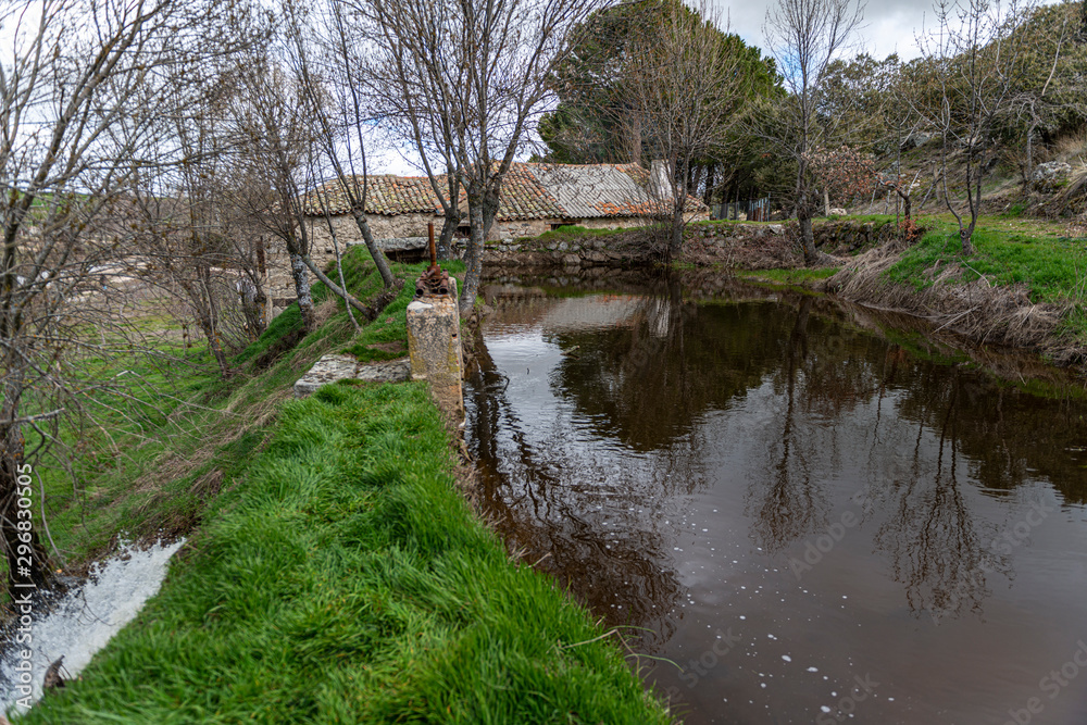 MOLINO DE AGUA HARINA PRESA DE AGUA MOLINO DE AGUA HARINA PRESA DE AGUA