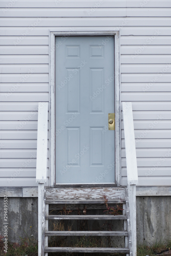 古い小屋の扉　Door of the old hut