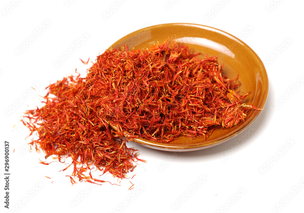 Fototapeta premium Dried safflower on white background