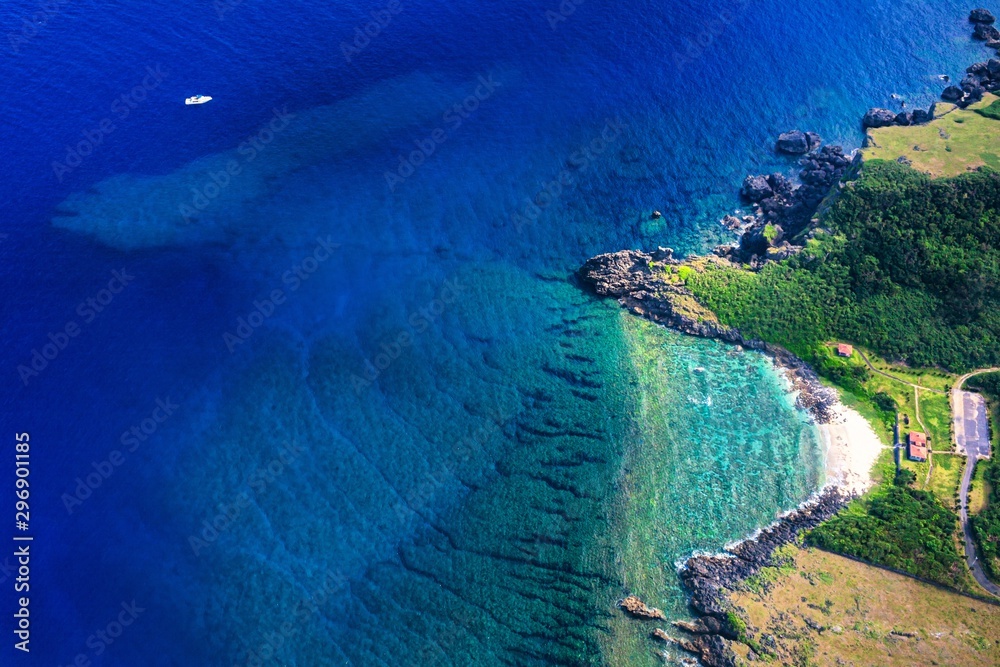 沖縄県・与那国町 与那国島 空から眺めたダンヌ浜の風景