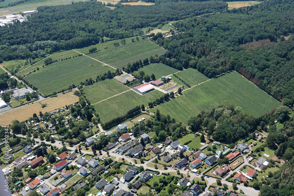 Luftbild eines Bauernhofs