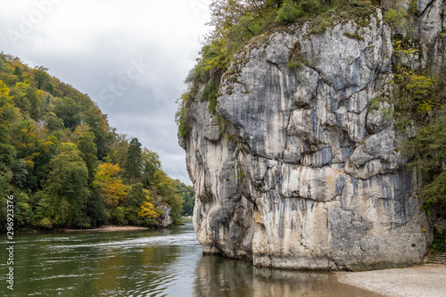 Фотография Nature reserve at Danube river breakthrough near Kelheim, Bavaria, Germany in au