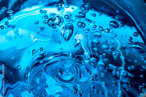 Tableau sur toile Water blue gel balls