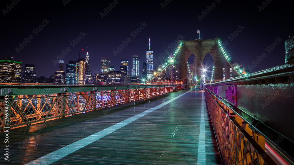 Obraz premium brooklyn bridge at night