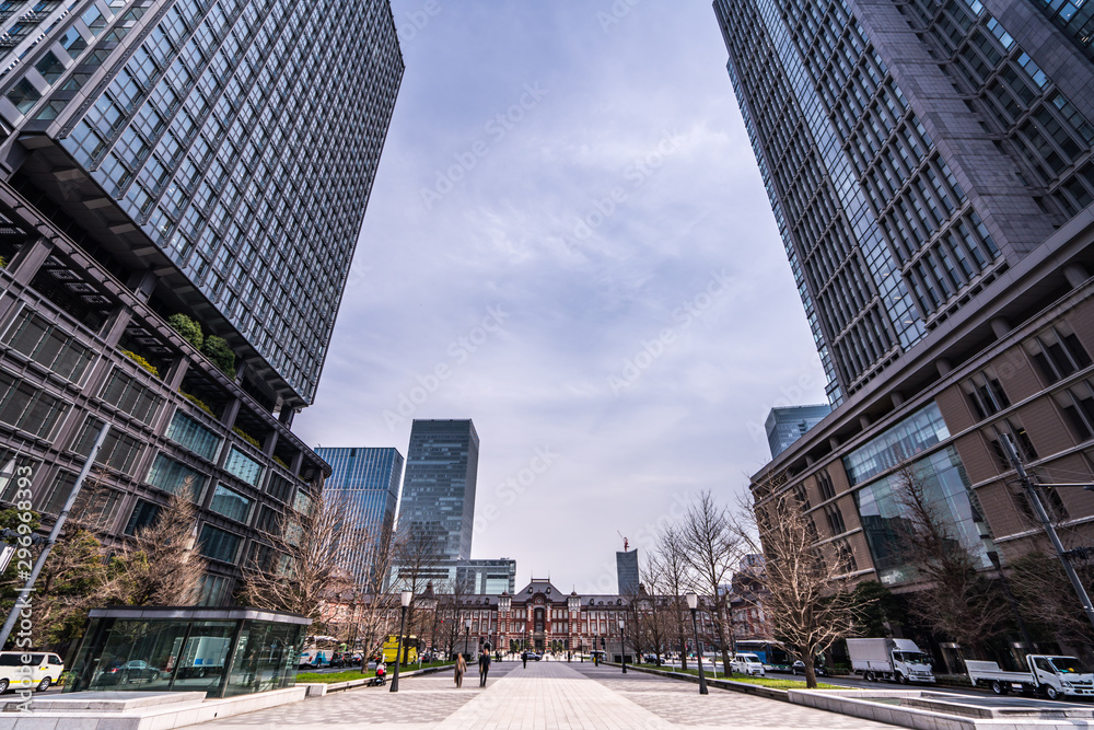Φωτογραφία TOKYO, JAPAN - March 25 2019: Tokyo Station in Tokyo, Japan