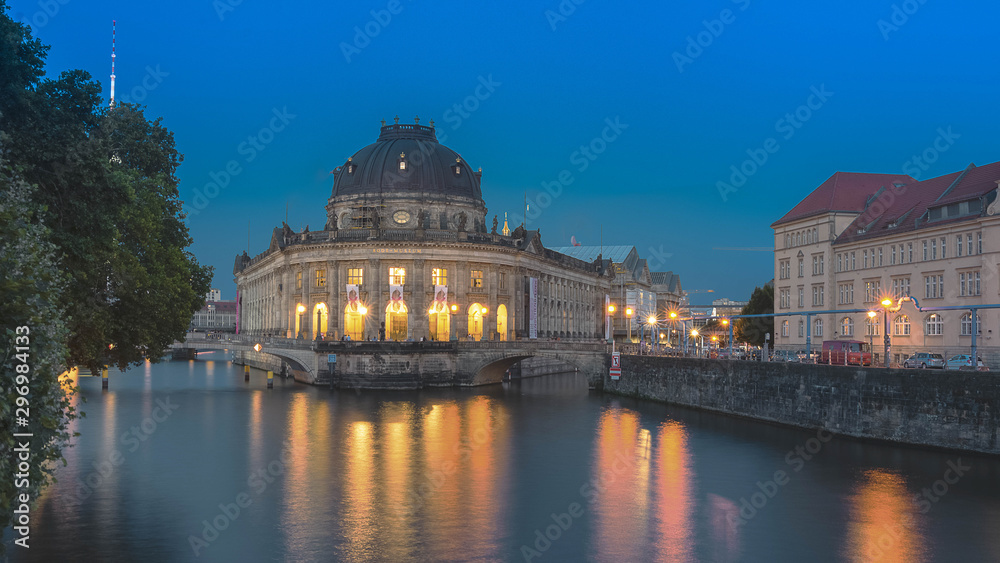 Heure bleu sur le Bode Musée de Berlin