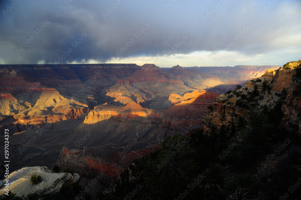 La luce del tramonto sul Grand Canyon, point of view