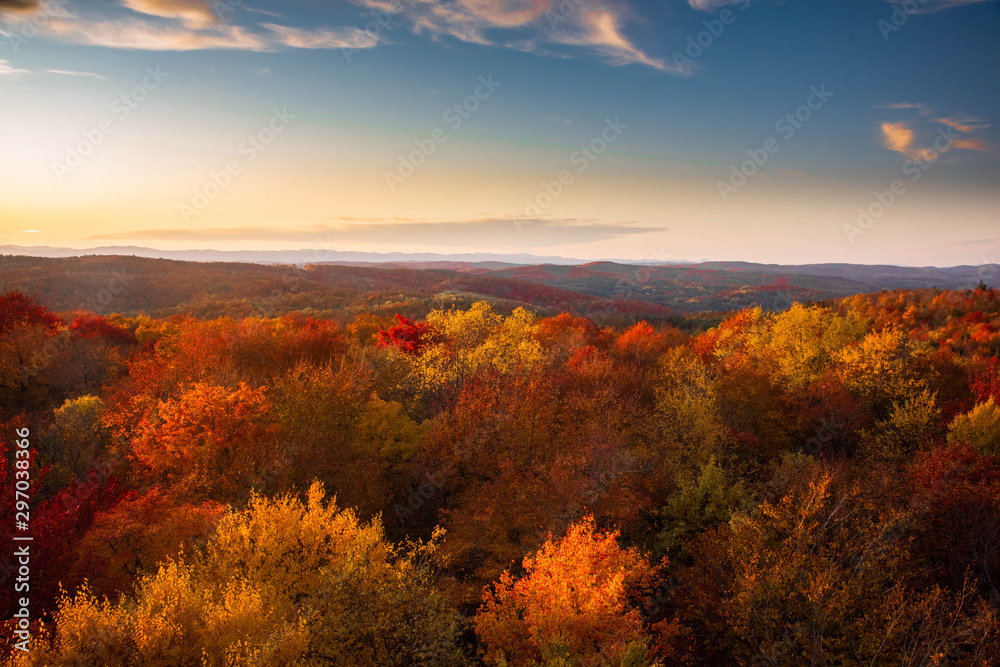 Fototapeta premium sunset in the mountains
