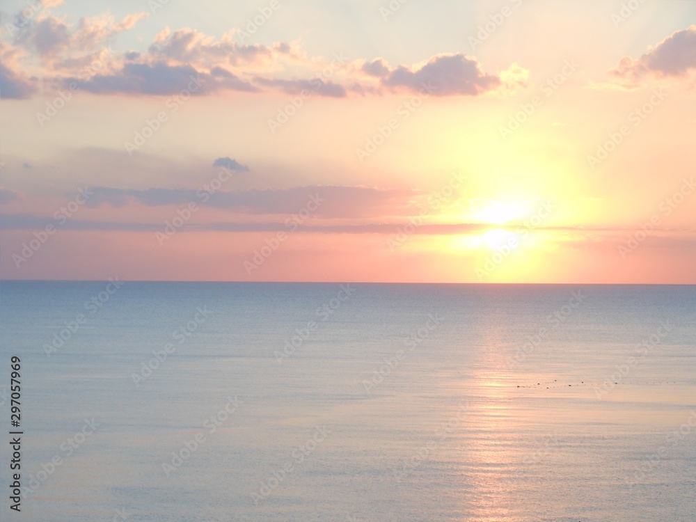 Fototapeta premium sunset over the sea