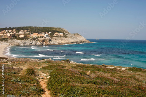 Felsenküste bei Cala Ratjada auf Mallorca