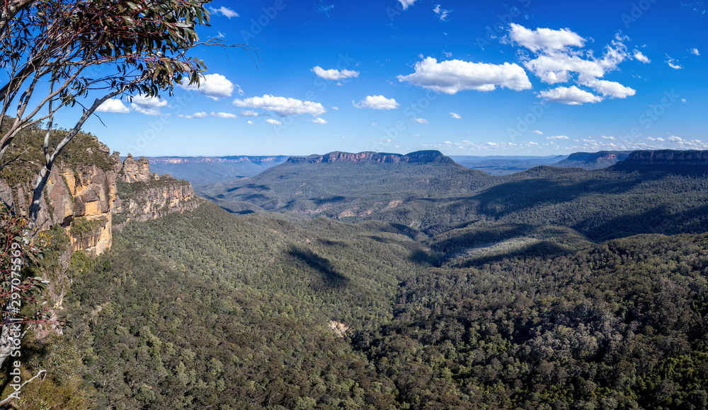 Panoramic view of the Blue Mountains and the Three Sisters in Katoomba, NSW, Australia