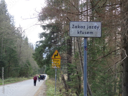 Tatrzański Park Narodowy - szlak Psia Trawka photo