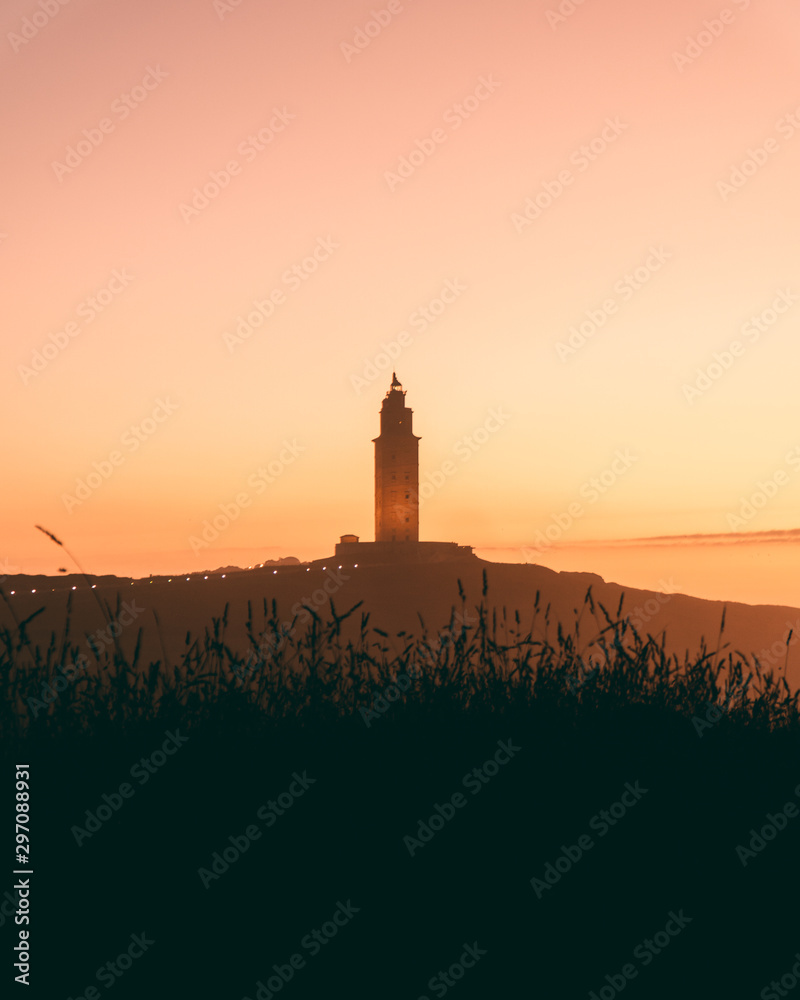 Torre de Hércules atardecer en A Coruña
