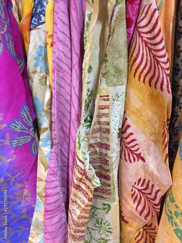 sari scarfs