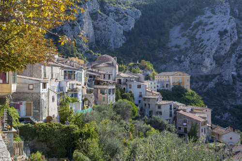 Εκτύπωση καμβά The 12th century French village of Peille in the French Alps