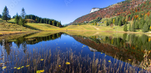 Fototapeta Naklejka Na Ścianę i Meble -  Der Seewaldsee im Tennengebirge