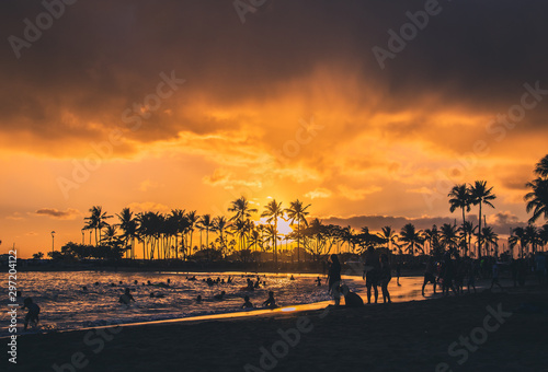 Obraz na płótnie Hawaii Waikiki Sunset w salonie