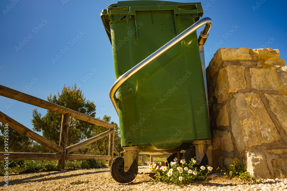 Fototapeta premium Industrial big garbage bin