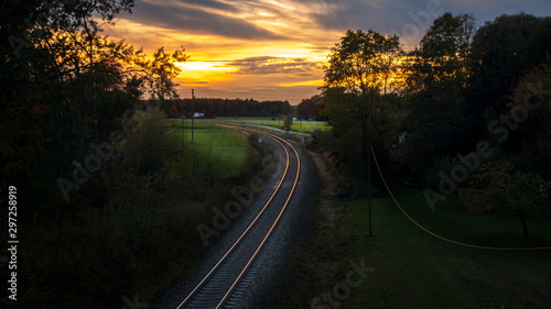 Bahngleise im Sonnenuntergang