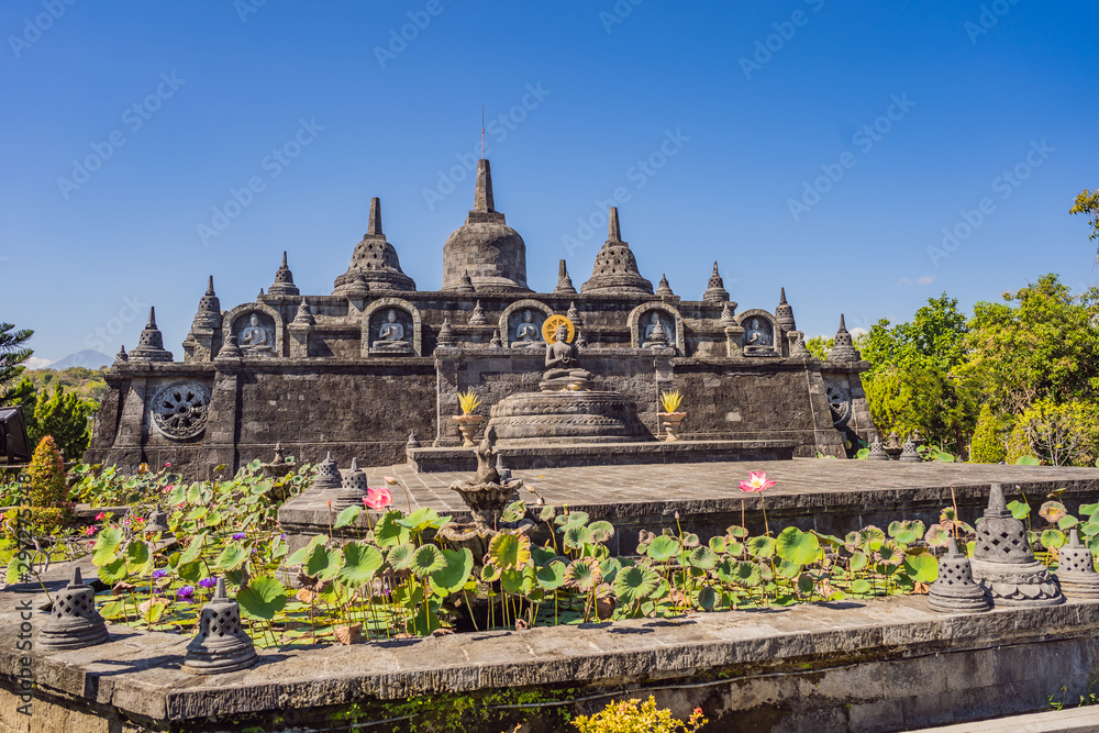Obraz premium budhist temple Brahma Vihara Arama Banjar Bali, Indonesia