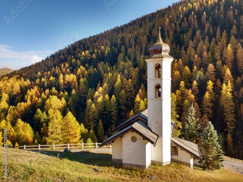 Chiesa dell'Addolorata in val Federia, Livigno - vista autunnale
