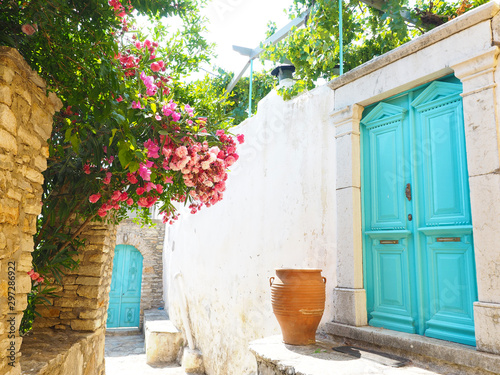 Straße in Symi - Griechenland photo