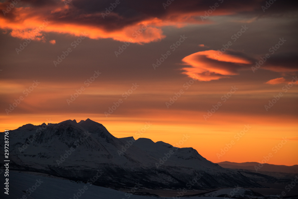 Obraz premium sunset in norway