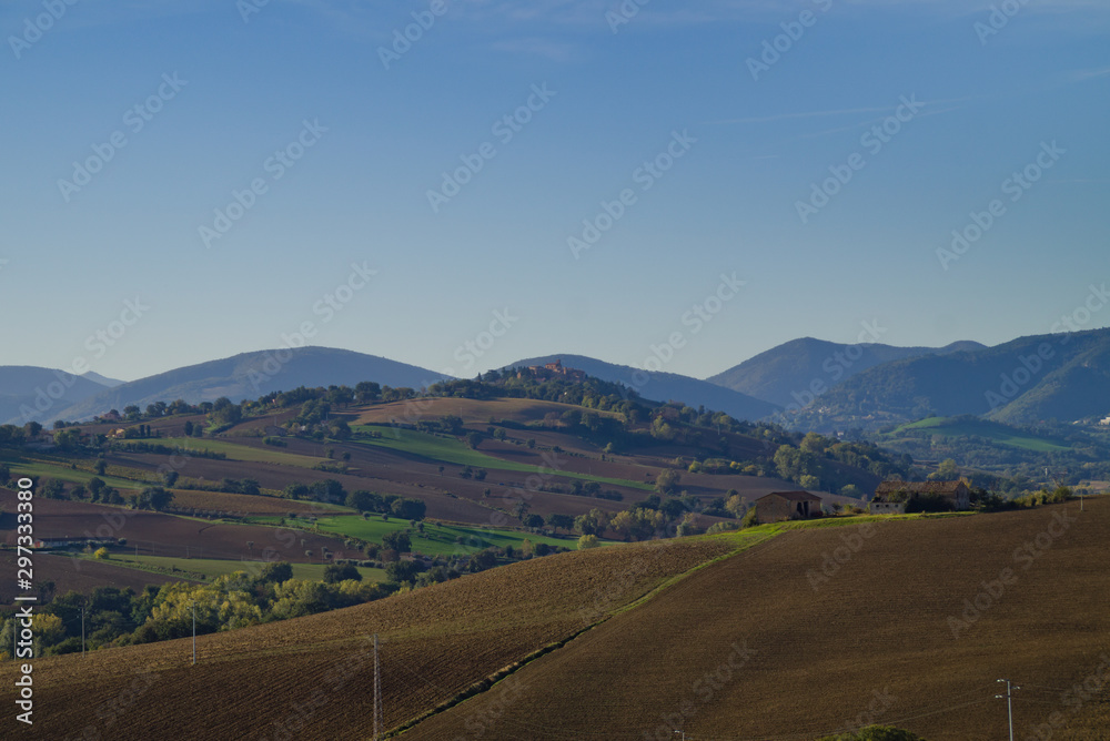 Panorama rurale nel territorio di Arcevia nelle Marche