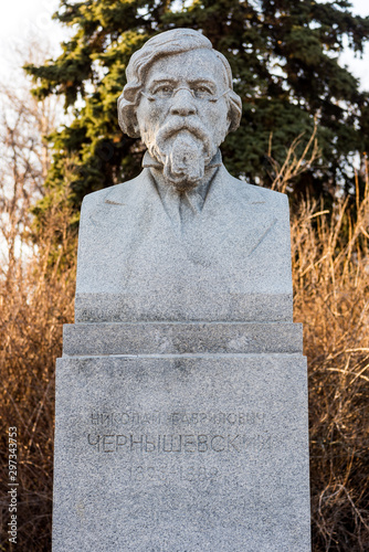 Obraz na plátně Statue of Nikolay Gavrilovich Chernyshevsky in front of of the Moscow University
