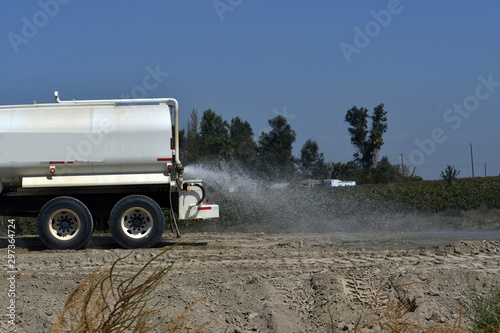 water truck specs dirt