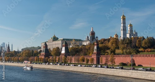 Sunny summer day moscow river bay kremlin Timelapse.