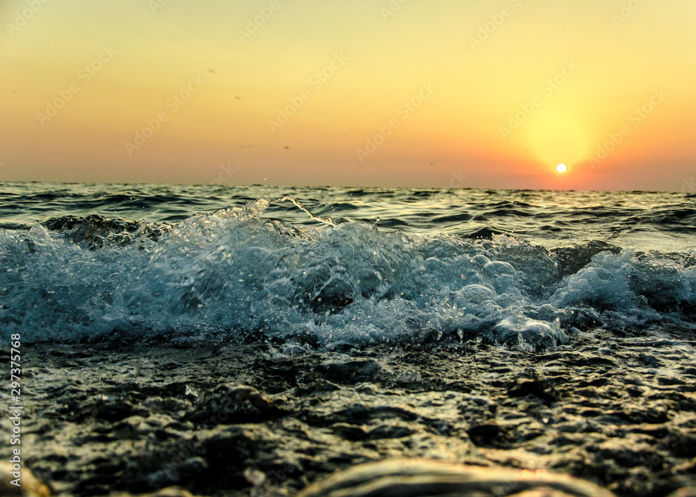 Obraz premium sunset over the sea