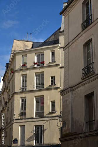 Maisons parisiennes  France