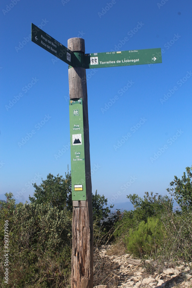 hiking trail sign in Barcelona
