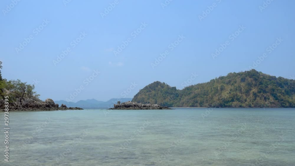 Beautiful sand beach with crystal clear water at Koh Phak Bia Island in Andaman sea at Krabi, Thailand - Footage Video Beautiful sand beach with crystal clear water at Koh Phak Bia Island in Andaman sea at Krabi, Thailand - Footage Video