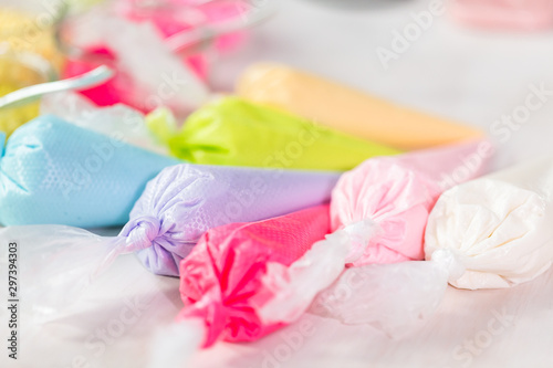 Wallpaper Mural Royal icing Torontodigital.ca