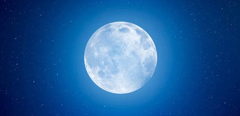 Fototapete Vollmond Blauer Mond vor Galaxie im Weltall  © muratart
