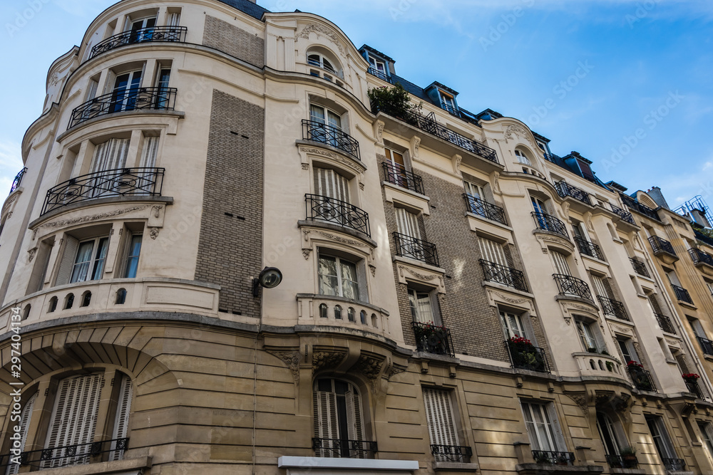 Neo-Renaissance architecture of Rue de Grenelle, Paris