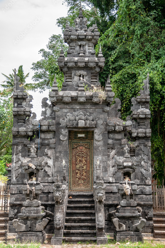 details of the Hindu 'Pura Segara' temple at Lembongan, Bali, IDN