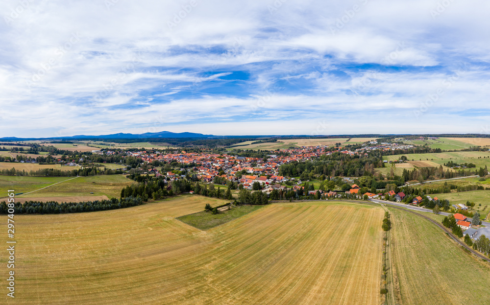 Luftbildaufnahme Hasselfelde Stadt Oberharz am Brocken im Harz