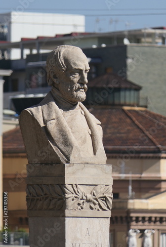 Statuen Neapel Italien