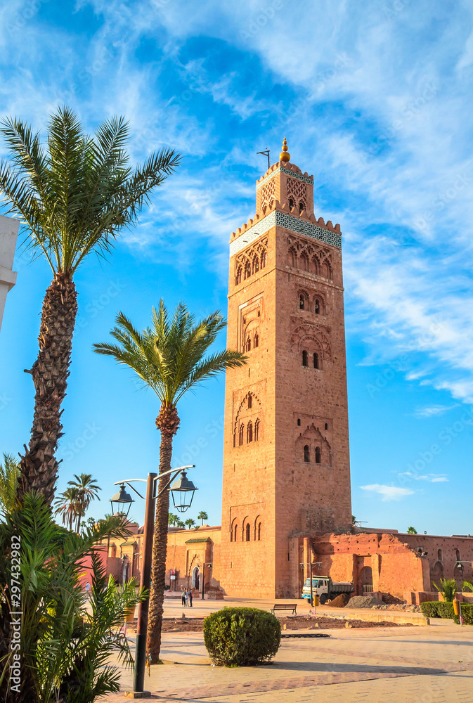 Fototapeta premium Koutoubia Mosque minaret in old medina of Marrakech, Morocco