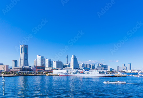 (神奈川県ｰ都市風景)横浜大桟橋から見渡す風景１ © moarave