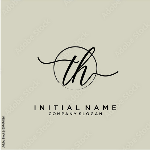 TH Initial handwriting logo with circle template